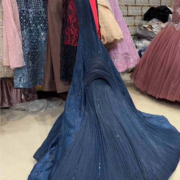 Brand new Gaurav Gupta inspired designer cocktail dress with wire and bead work. - Picture 6 of 7